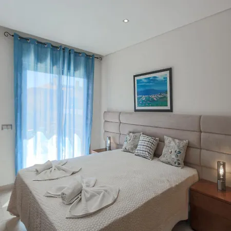 Villa V4, Jardins Branqueira7 Near Beach,