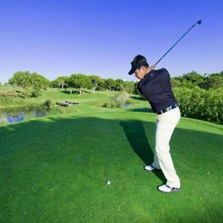 Villa V4, Jardins Branqueira7 Near Beach, Albufeira