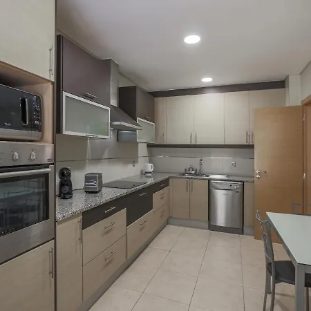 V4, Jardins Branqueira7 Near Beach, البوفيرا