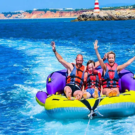 V4, Jardins Branqueira7 Near Beach, Villa