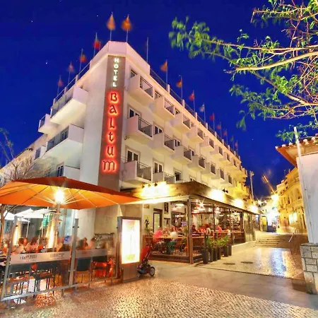 فيلة V4, Jardins Branqueira7 Near Beach, *