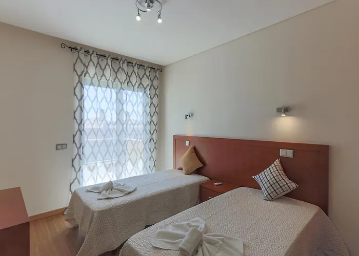 Villa V4, Jardins Branqueira7 Near Beach, Albufeira