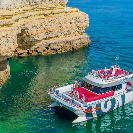 V4, Jardins Branqueira7 Near Beach, Villa