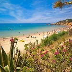 V4, Jardins Branqueira7 Near Beach, Villa *